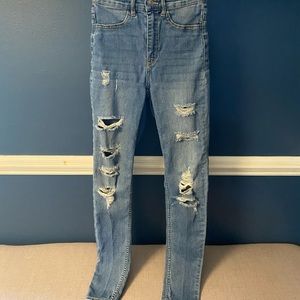 H&M distressed skinny jeans